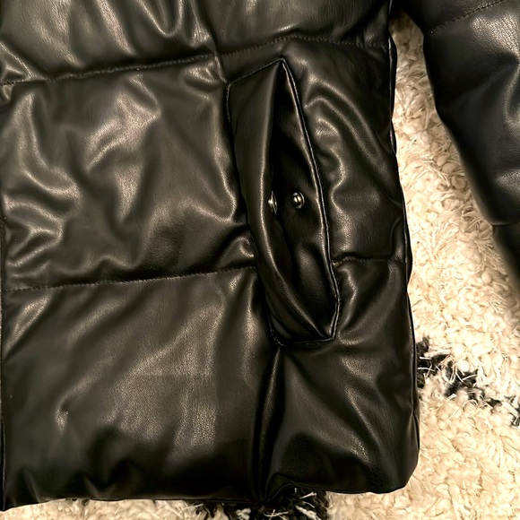 Sam Edelman women’s black puffer size small - Picture 2 of 8